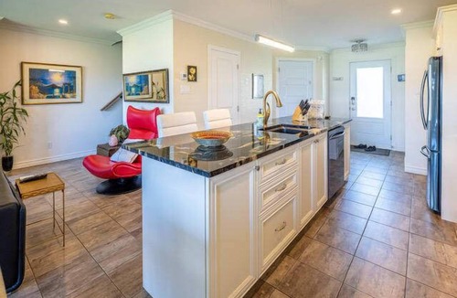 Ste Anne de Beaupre House | Waterfront view | Phenicia House