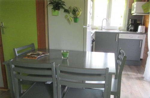 Pierrefitte-sur-Loire Cottage | Waterfront Chalets with Terrace, Pets Allowed