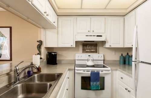 Belle Vista Condo | WATERFRONT 1/1 Condo - Just Reduced For MAY!