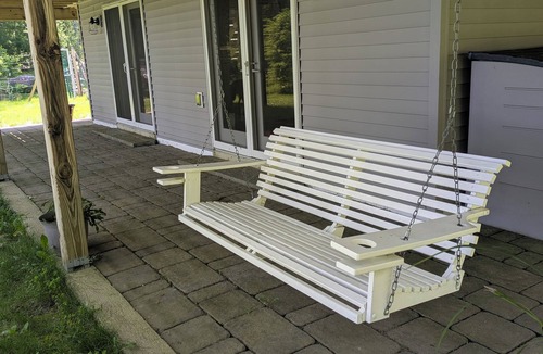 Ellsworth House | Waterfront 1 bedroom, peaceful and quiet. 20 minutes from Acadia National Park.