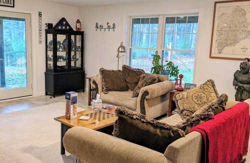 Ellsworth House | Waterfront 1 bedroom, peaceful and quiet. 20 minutes from Acadia National Park.
