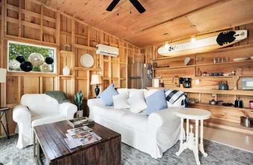 Locustville House | Waterfront 1BR on Working Farm with Deck and View