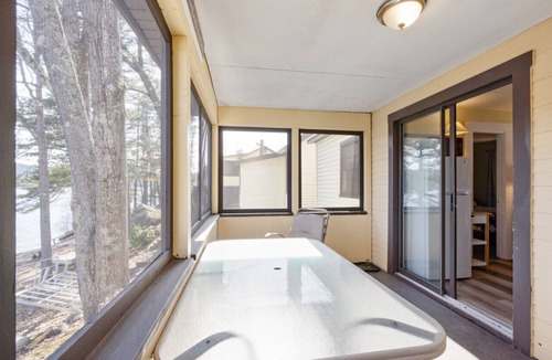 Holderness House | Waterfront 2 bedroom 2 bath at Squam (Suite 11)