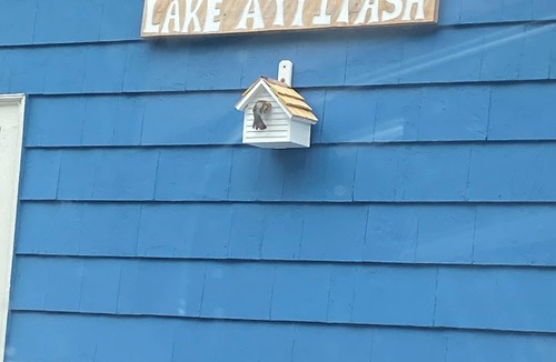 Amesbury Apartment | waterfront 2-bedroom with private dock!