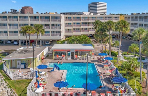 Rocky Point Condo | Waterfront 2 Beds w/Bayview! Heated Pool & Bar!
