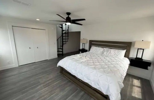 Osbornsville House | Waterfront 2BR Home in Brick w/Swimming Pool