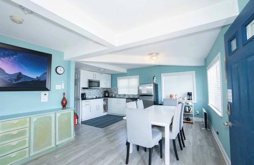 Crystal Beach House | Waterfront 2BR Loft w/Sunset View!