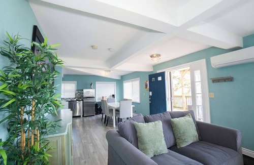 Crystal Beach House | Waterfront 2BR Loft w/Sunset View!