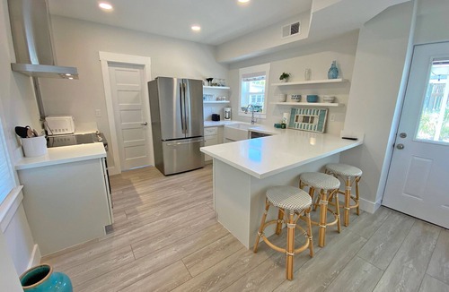 Villa Primera House | Waterfront 3 Bed/2 Bath Pet Friendly Home with gorgeous views!