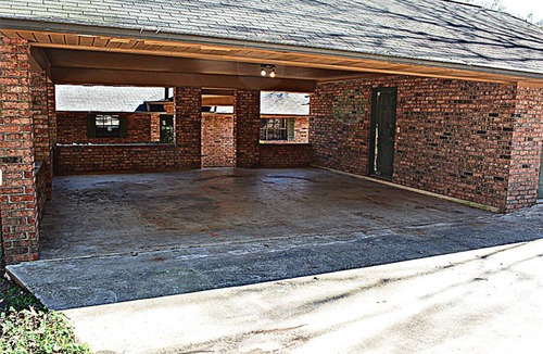 Zwolle House | Waterfront 3 bedroom home right outside North Toledo Bend State Park.