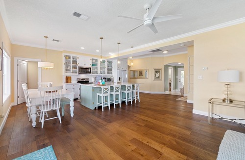 Elizabeth Mcbrides Raulersons House | Waterfront 4 Bed House Daytona Beach FL