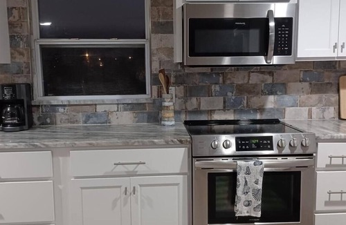 Vista Del Mar House | Waterfront 4BR 6+Crib 3BA+Study/Gm Rm Pool Kayak jetski