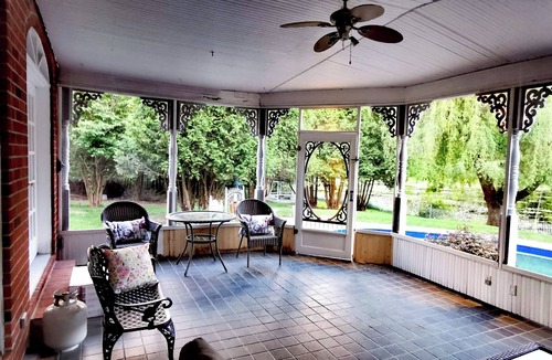 Hudson House | Waterfront 5 bedroom house heated pool one acre yard BBQ Pond