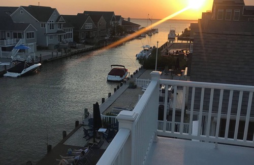 Normandy Beach House | WATERFRONT 5-bedroom w/heated pool NORMANDY BEACH