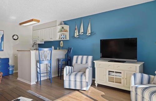 Charlevoix Condo | Waterfront Access | Pool, Hot Tub, Sauna | Sleeps 4