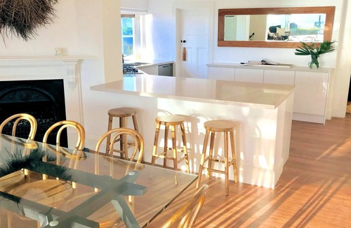 Goolwa House | Waterfront Accommodation - Goolwa Township