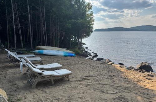 Madawaska Valley Villa | Waterfront Algonquin Retreat,Hot Tub & Sauna