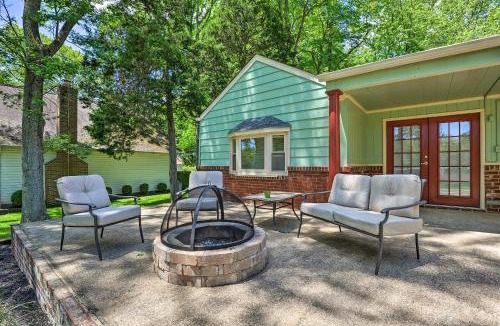 Annapolis House | Waterfront Annapolis Cottage Fire Pit and Pier