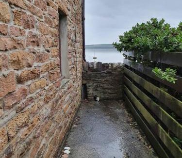 St. Margaret's Hope Apartment | Waterfront Apartment, St Margarets Hope, Orkney