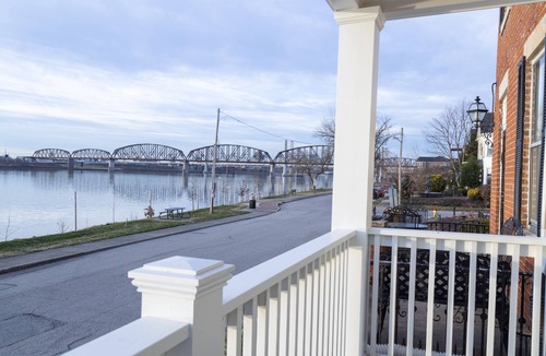 Jeffersonville Apartment | Waterfront Apartment - Downstairs Unit