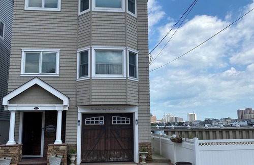 Ventnor City Apartment | Waterfront apartment with sunrise views