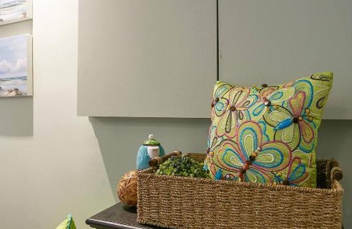 Pincourt House | Waterfront Apartment 15 Min From Montreal Airport