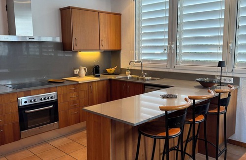 Portlligat Apartment | Waterfront apartment