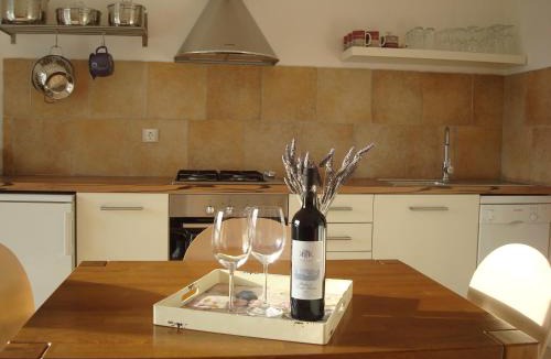 Kuciste Apartment | Waterfront Apartment