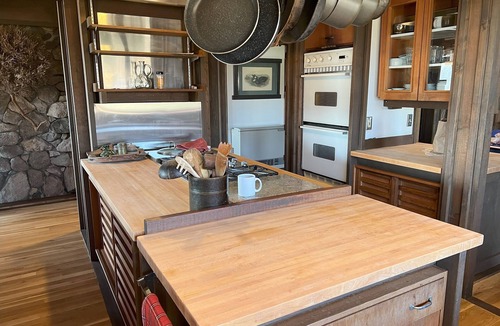 Coupeville House | Waterfront Architectural Gem on Acreage w/Hot Tub