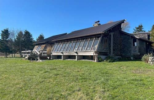 Coupeville House | Waterfront Architectural Gem on Acreage w/Hot Tub