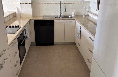 Mermaid Waters House | Waterfront at Mermaid