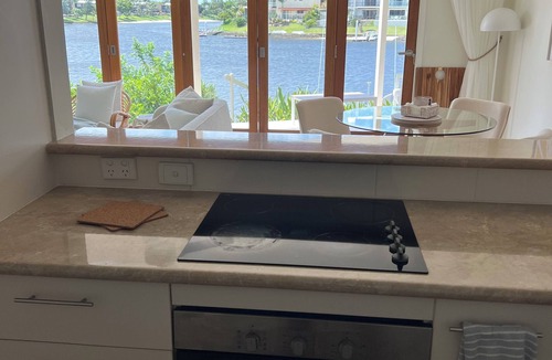 Mermaid Waters House | Waterfront at Mermaid