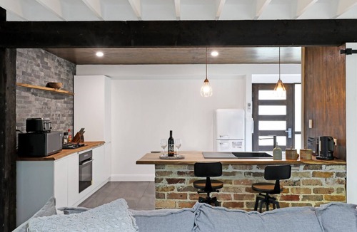 St. Georges Basin House | Waterfront Getaway, Pet Friendly - Jervis Bay