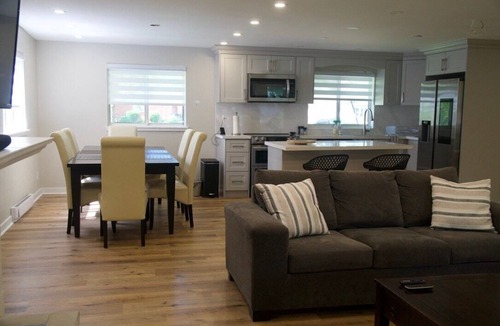 Brechin House | Waterfront B&B: Nature and Fun