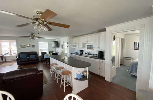 Dickinson House | Waterfront Bay House with Elevator, 350' Lighted Fishing Pier with Boat Lift.