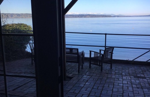 Three Tree Point Apartment | Waterfront Beach Apartment 15 Min From Seattle