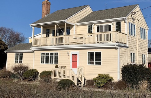 Bonnet Shores House | WATERFRONT Beach House, Private Beach Access!!