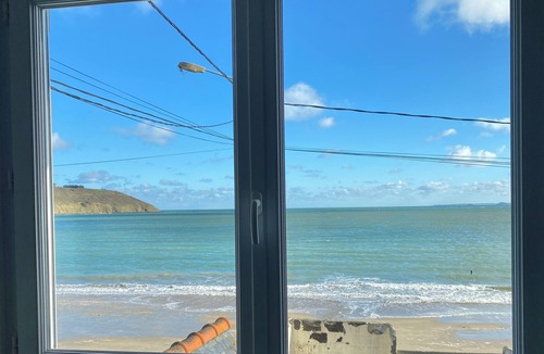 Plerin House | Waterfront beach house