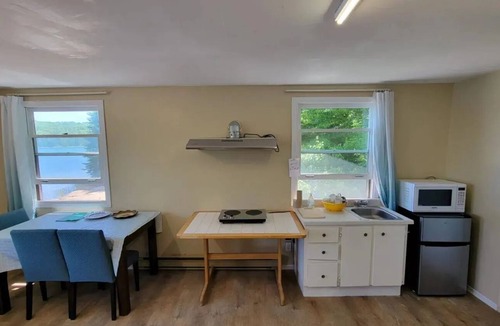 Dysart et al Cabin | Waterfront Beachfront cottage