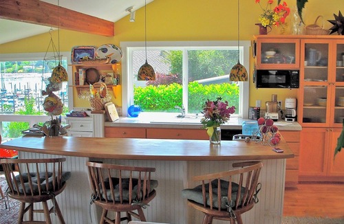 Vashon Island House | Waterfront Beachhouse: Best Harbor Location and View