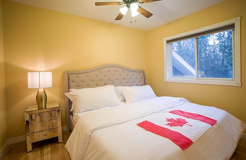 Brock Cottage | Waterfront beautiful cottage