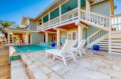 Key Allegro House | Waterfront Beauty