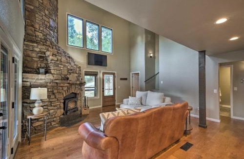 Springdale House | Waterfront Beaver Lake Hideaway w/Kayaks & More!
