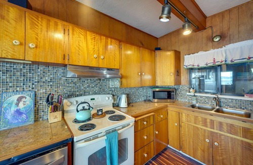 Birch Bay Cabin | Waterfront Birch Bay Cabin: Beach Access & Sunsets