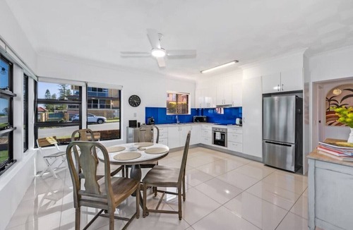 Margate Apartment | Waterfront Bliss in Margate