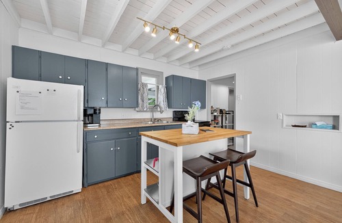 Gloucester County House | Waterfront Bliss – Le Petit Paradis