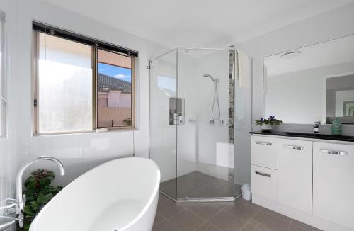 Mermaid Waters Bed & Breakfast | Waterfront BNB