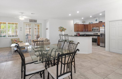 Homosassa Villa | Waterfront! Boat dock available for, families welcome!