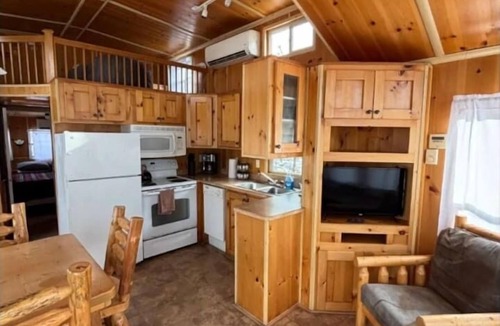 West Newton House | Waterfront Bourbon Barrel Cabin