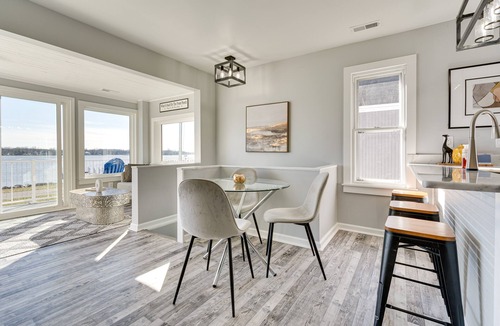 Buckeye Lake House | Waterfront Buckeye Lake Home w/Deck & Dock!